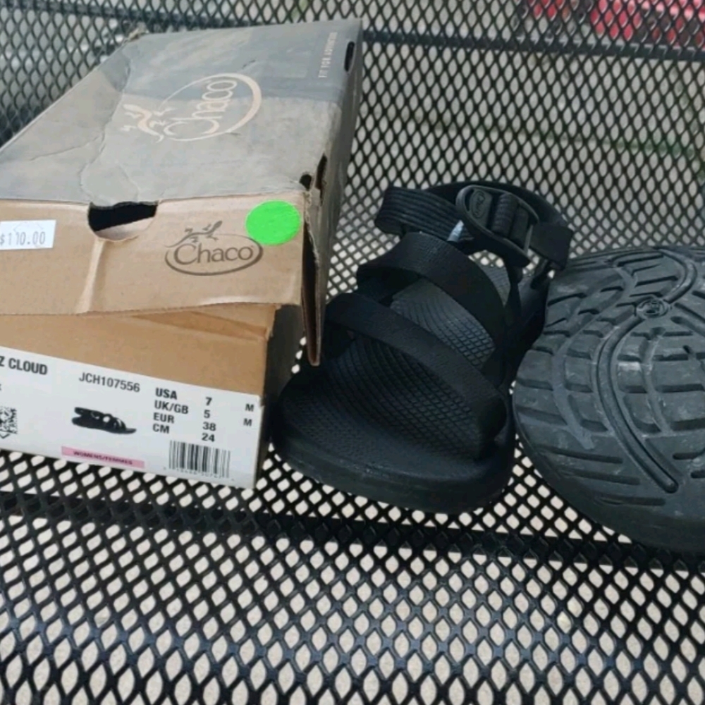 Chacos size 7